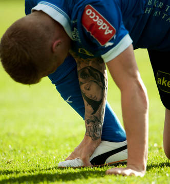 Gudjón Baldvigsson, Halmstad, skada, tatuering