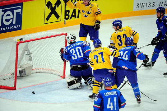 Marcus Krüger, Sverige gör 0-1 Jubel