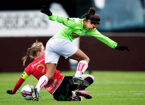 Aif Atladottir, Kristianstad, stoppar Christin Press,