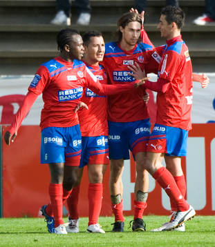 2-1 Daniel Nordmark, Helsingborg, (Jubel)