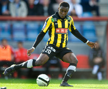 Dominic Chatto, Häcken