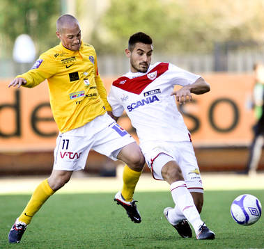 Bläddra bland fler bilder av Fotboll, Superettan, Assyriska-Falkenberg