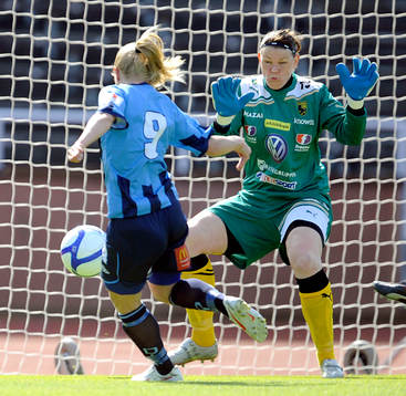 Mia Jalkerud, Djurgården gör 1-0 bakom Caroline Jönsson,