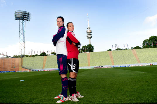Bläddra bland fler bilder av Fotboll, Dam, Champions League Final, Förhand