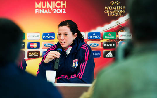 Lotta Schelin, Olympique Lyonnais (Lyon)