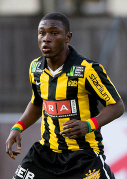Abdul Majeed Waris,   Häcken