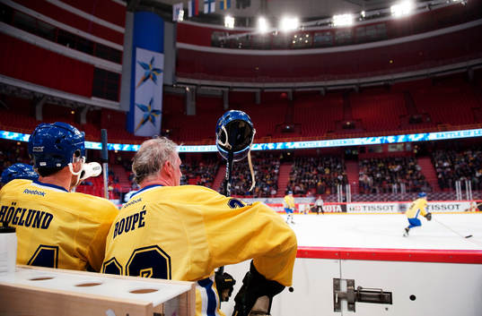 Magnus Roupé, Sverige, på bänken