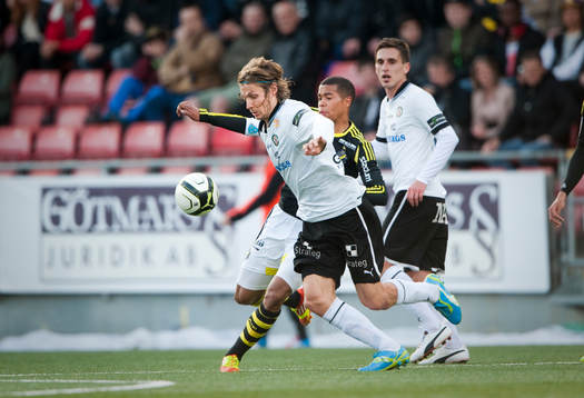 Robin Quaison, AIK och Tobias Grahn, Örebro