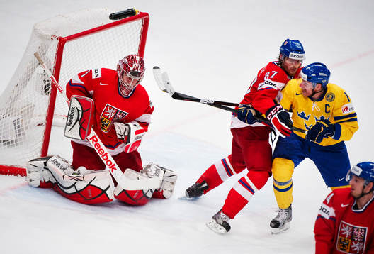Jakub Kovar, målvakt, och Jakub Nakladal, Tjeckien, ser