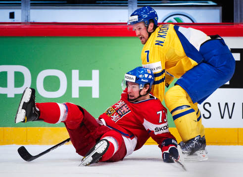 Petr Prucha, Tjeckien, och Niklas Kronwall, Sverige