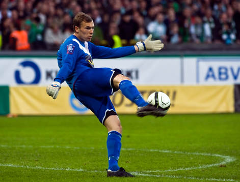 Robin Malmkvist, målvakt, Assyriska