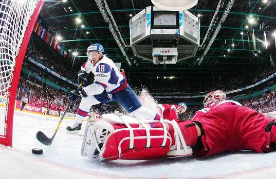 Miroslav Satan, Slovakien, gör det avgörande målet på