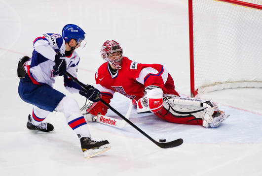 Miroslav Satan, Slovakien, gör 1-2 bakom Jakub Kovar,