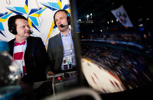 Fredrik Norrena är expertkommentator i finska tv-kanalen
