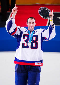 Zdeno Chara, Slovakien, hedrar