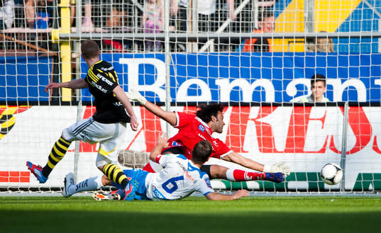 Daniel Gustavsson, AIK gör 1-2