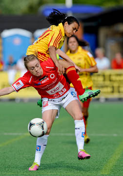 Marta, Tyresö och Linda Sembrant, Kristianstad