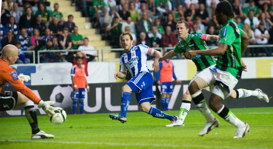 1-1 Tobias Hysén, IFK Göteborg, som överlistar Henri