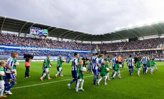 Inmarsch, fullsatt Ullevi
