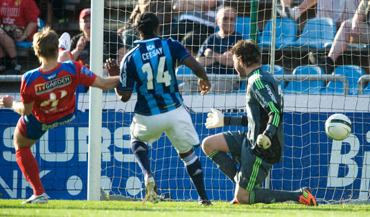 1-0 Daniel Nordmark, Helsingborg, Tommi Vaiho, målvakt,