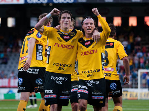 Lasse Nilsson, Elfsborg, gör 2-0 på straff, jubel Niklas