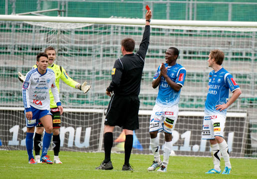Ibrahim Koroma, Trelleborg får rött kort