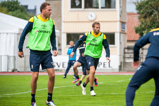 Sverige tränar i Visby