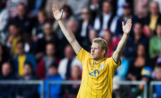 Ola Toivonen, Sverige försöker påkalla uppmärksamheten