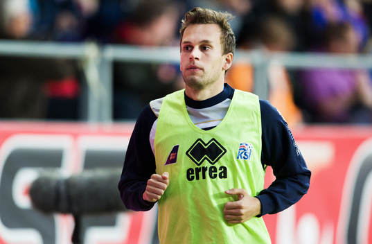 Logi Valgardsson, Island