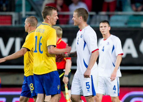 Pontus Wernbloom, Sverige tackar Ragnar Sigurdsson, Island