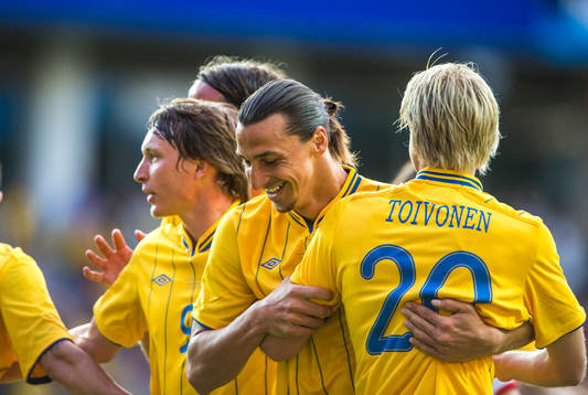 Zlatan Ibrahimovic kramar om Ola Toivonen, Sverige