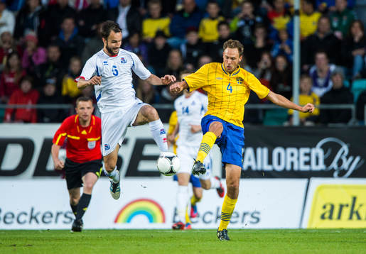 Helgi Danielsson, Island och Andreas Granqvist, Sverige