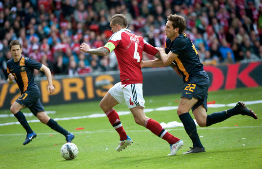 Bläddra bland fler bilder av Fotboll, Landskamp, Danmark - Australien