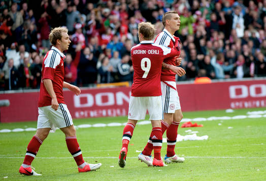 Daniel Agger, Danmark blir fälld och det blåses straff.