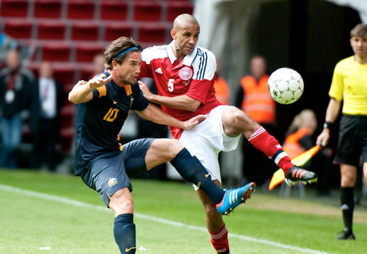 Harry Kewell, Australien och Simon Busk Poulsen, Danmark