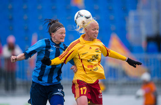 Katrin Jonsdottir, Djurgården och Caroline Seger, Tyresö