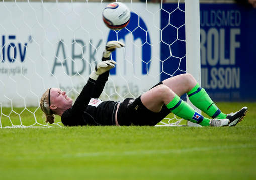 0-1 Linda Mohlin, Umeå, Hedvig Lindahl, målvakt,