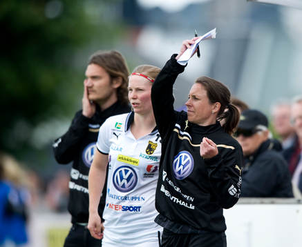 Hanna Ljungberg och Joakim Blomqvist, tränare, Umeå, gör