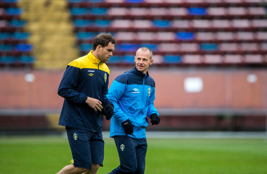 Johan Elmander rehabtränar