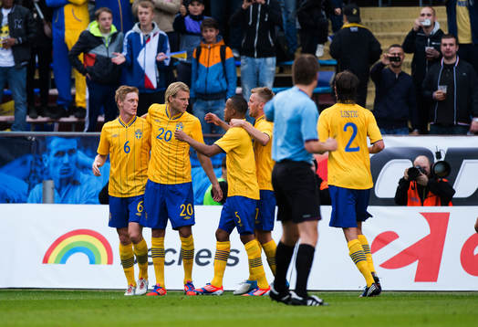 Ola Toivonen, Sverige, gör 1-0. Jubel
