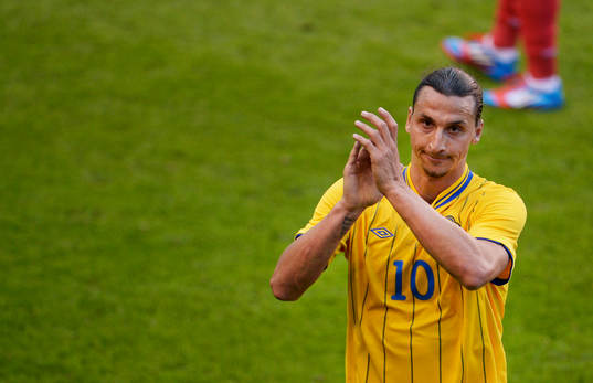 Zlatan Ibrahimovic, Sverige byts ut och han tackar publiken