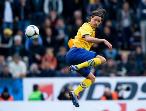 Mikael Lustig, Sverige