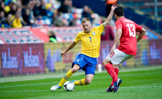 Sebastian Larsson, Sverige och Aleksander Lukovic, Serbien