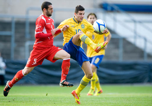 Mikael Ishak, Sverige