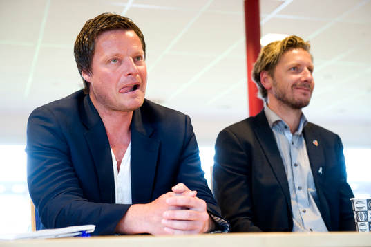Stefan Schwarz, tränare, Helsingborg och Jesper Jansson,