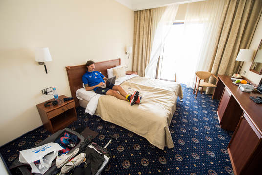 Rundvisning på spelarhotellet. Spelarhotell, hotell.