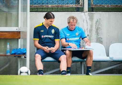Erik Hamrén, förbundskapten pratar med Zlatan Ibrahimovic