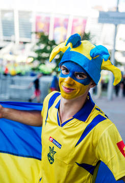 Bläddra bland fler bilder av Fotboll, EM 2012, Ukraina - Sverige A