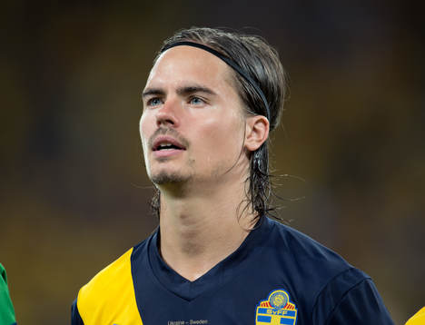Mikael Lustig, Sverige