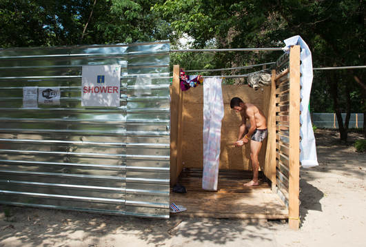 Dusch på Camp Sweden